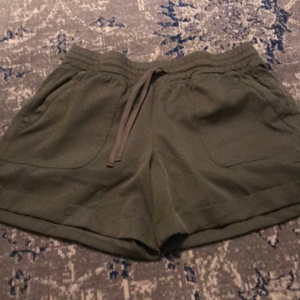 Old Navy summer shorts